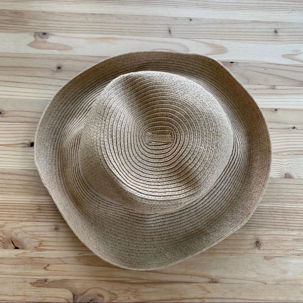August‎ Hat Company Hat